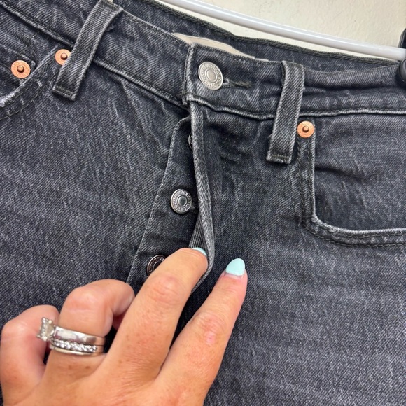 Levi’s Ribcage Straight Ankle Jeans - Picture 8 of 11